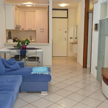 A Casa Di Filippo-appartamento Tra Mare E Pineta * Градо