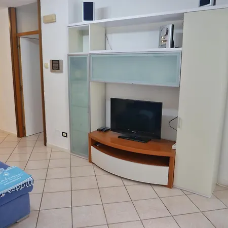 A Casa Di Filippo-appartamento Tra Mare E Pineta * Градо